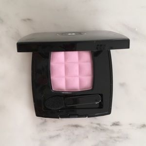 Chanel camelia eye shadow